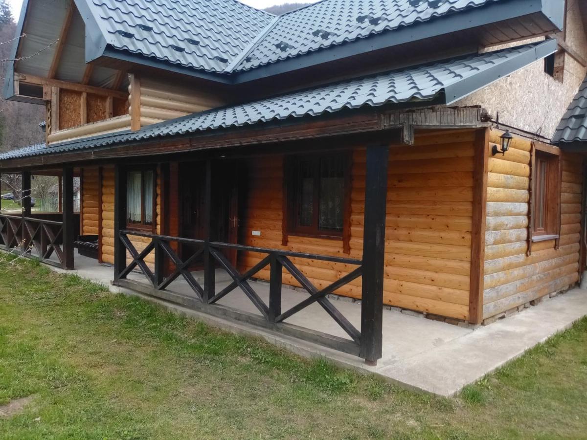 Садиба Федорчуків За Рікою Sheshory Bagian luar foto