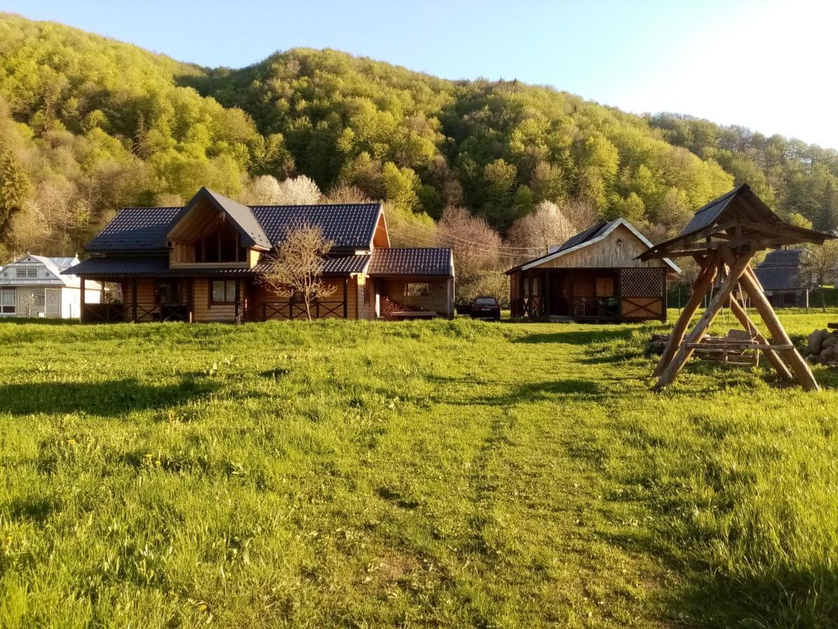 Садиба Федорчуків За Рікою Sheshory Bagian luar foto